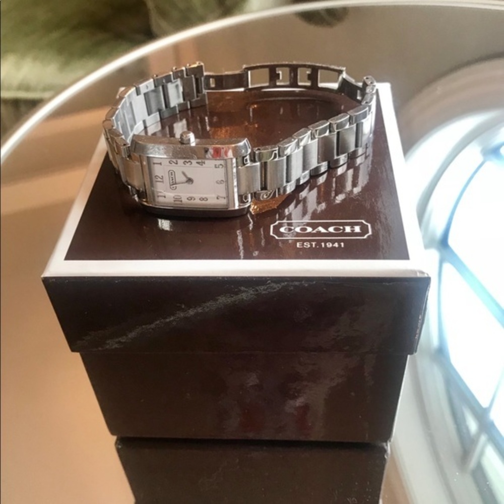 Coach Watch - Picture 2 of 5